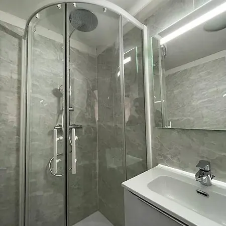 - Duplex Au Coeur Du Quartier Saint-remi דירה ריימס
